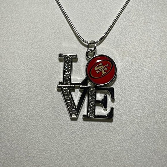 San Francisco 49ers NFL LOVE Charm Necklace NEW!! - Picture 1 of 4